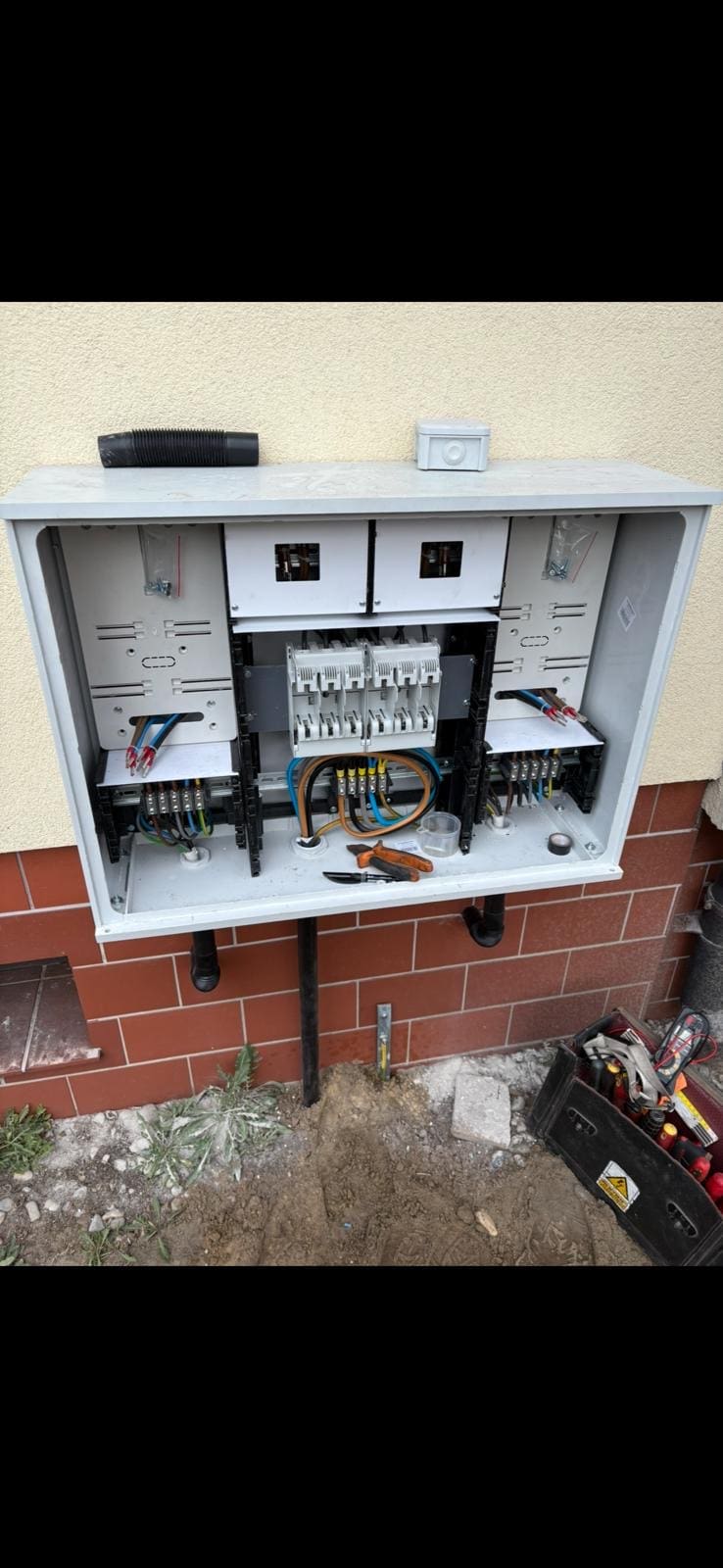 Elektro-Bud Wiktor Lazar